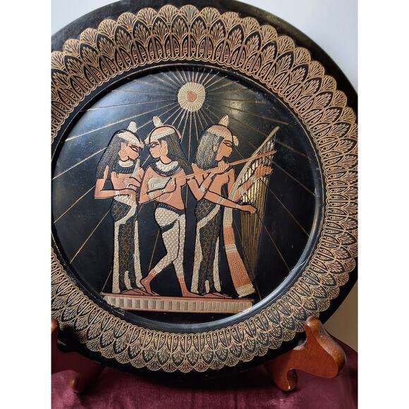 Egyptians Royal wife's vintage copper etched wall hanging plate - Picture 2 of 4